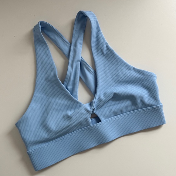 Fabletics Light Blue Ribbed Sports Bra and Flare Leggings Set - Picture 2 of 8